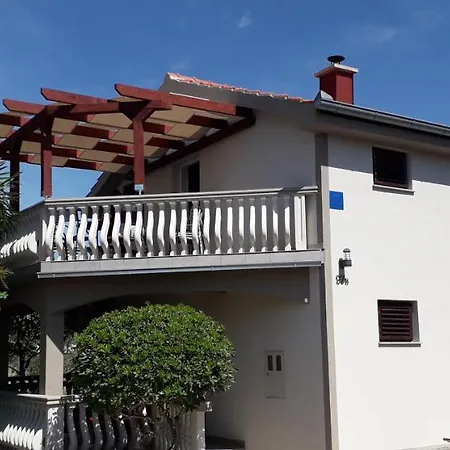 Apartment Apartman Kolic *
