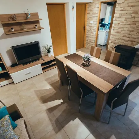 Apartman Kolic *